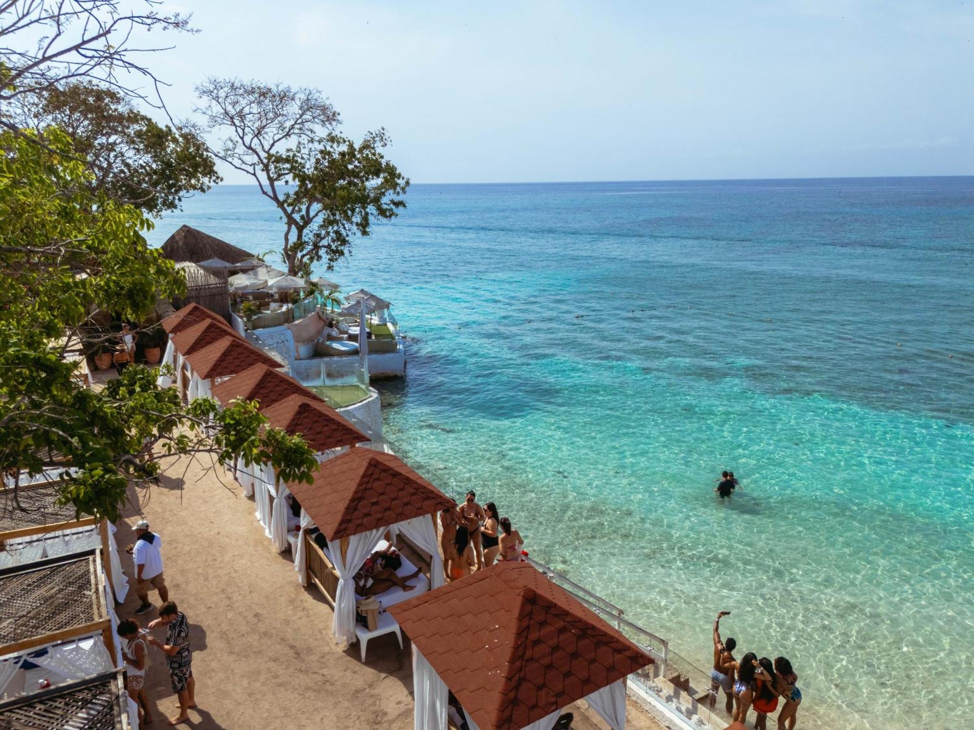 Bora Bora Beach Club & Hotel Isla Grande  Exteriör bild